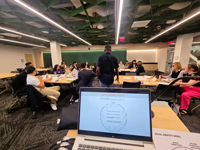 Samuel Kumi leading student leaders at the College of DuPage